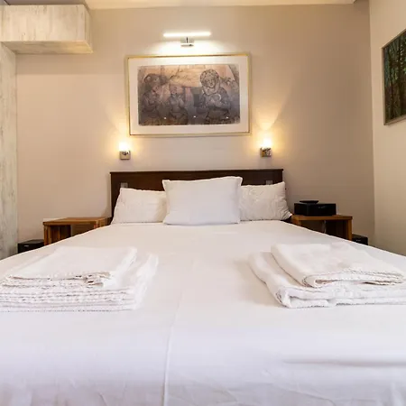 1-bedroom Apartment *