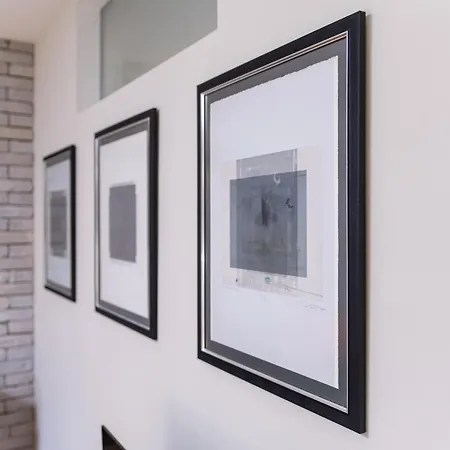 1-bedroom Apartment *